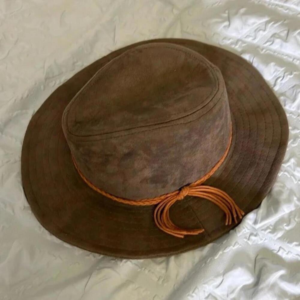Guess western hat